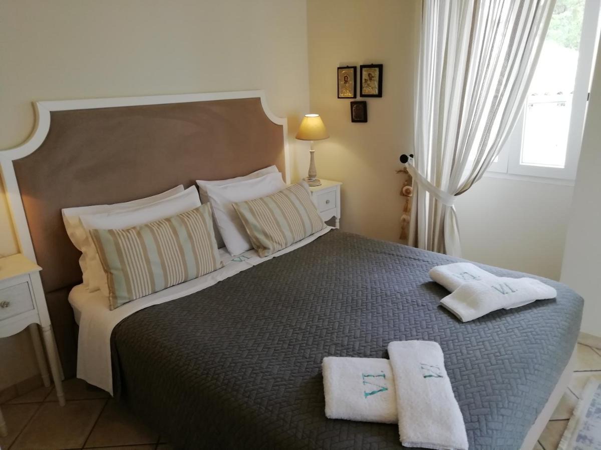 Imerolia Beach Villa Kassiopi Corfu Exterior photo