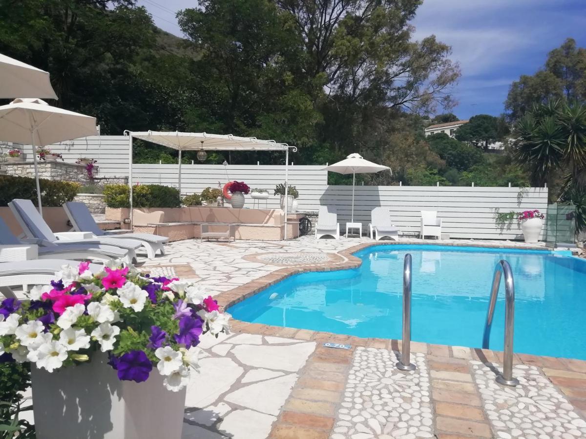 Imerolia Beach Villa Kassiopi Corfu Exterior photo