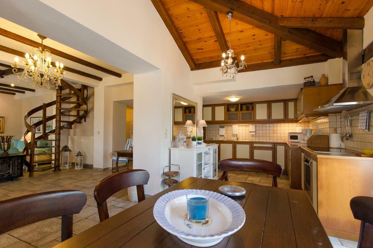 Imerolia Beach Villa Kassiopi Corfu Exterior photo