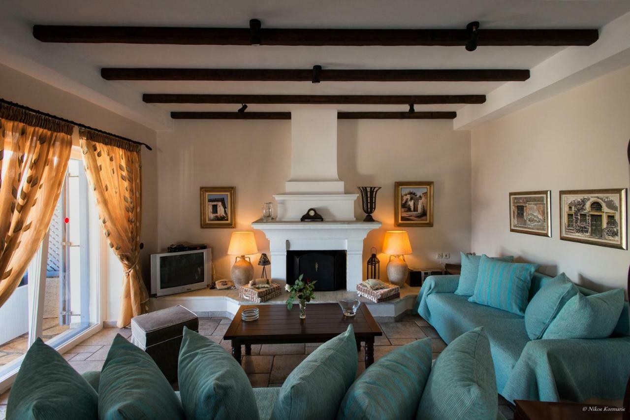 Imerolia Beach Villa Kassiopi Corfu Exterior photo